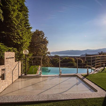 Villa Buzzi Besozzo Exteriör bild
