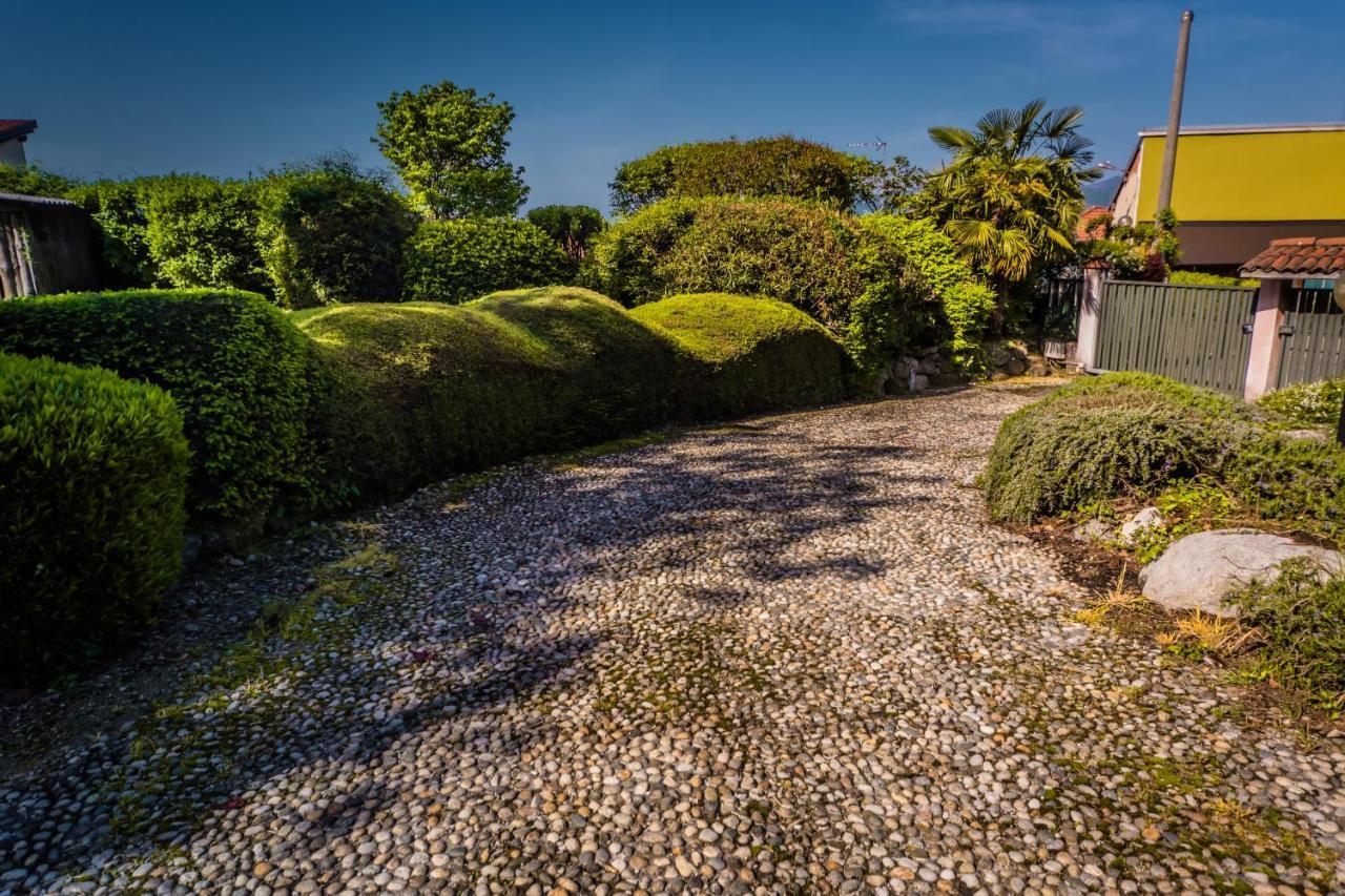 Villa Buzzi Besozzo Exteriör bild